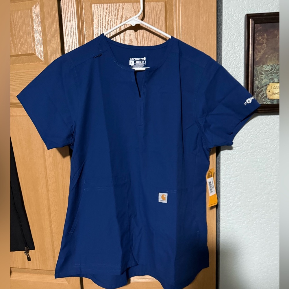 Carhart force baby blue scrub top L  brand new